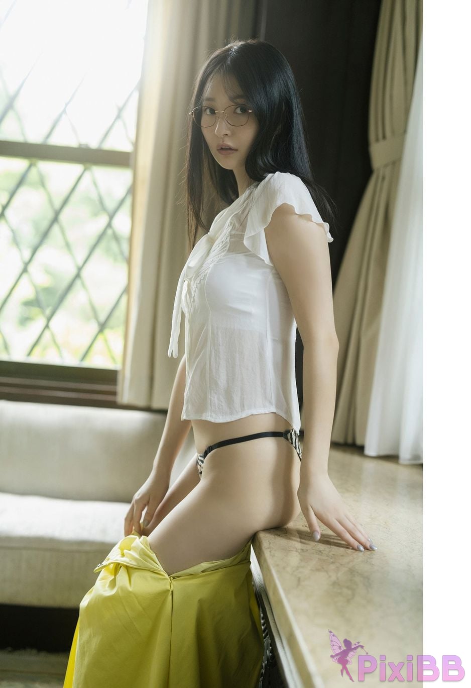 Japanese Idol Moka Hashimoto Moeka Digital only YJ PHOTO BOOK Tomoka SideB Neat and full of surprises Moka san PixiBB (52)